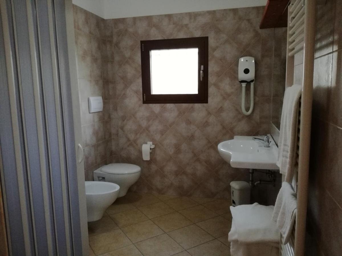 Borgo Cerasa Bed & Breakfast Весте Екстериор снимка