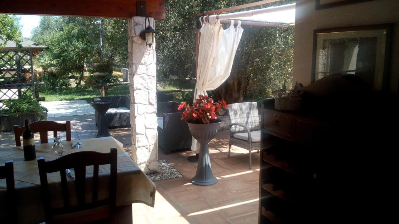 Borgo Cerasa Bed & Breakfast Весте Екстериор снимка