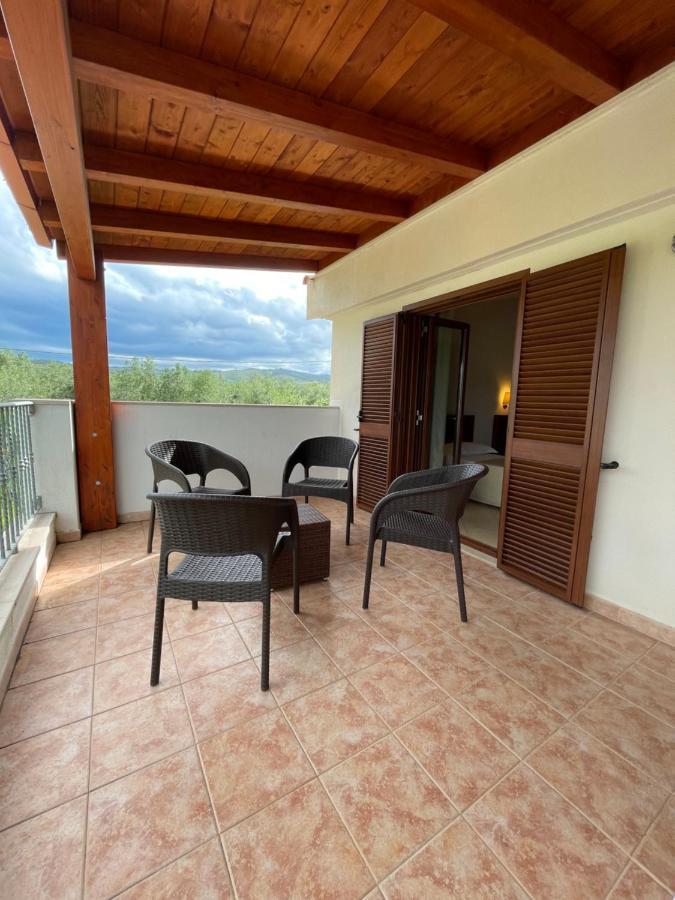 Borgo Cerasa Bed & Breakfast Весте Екстериор снимка