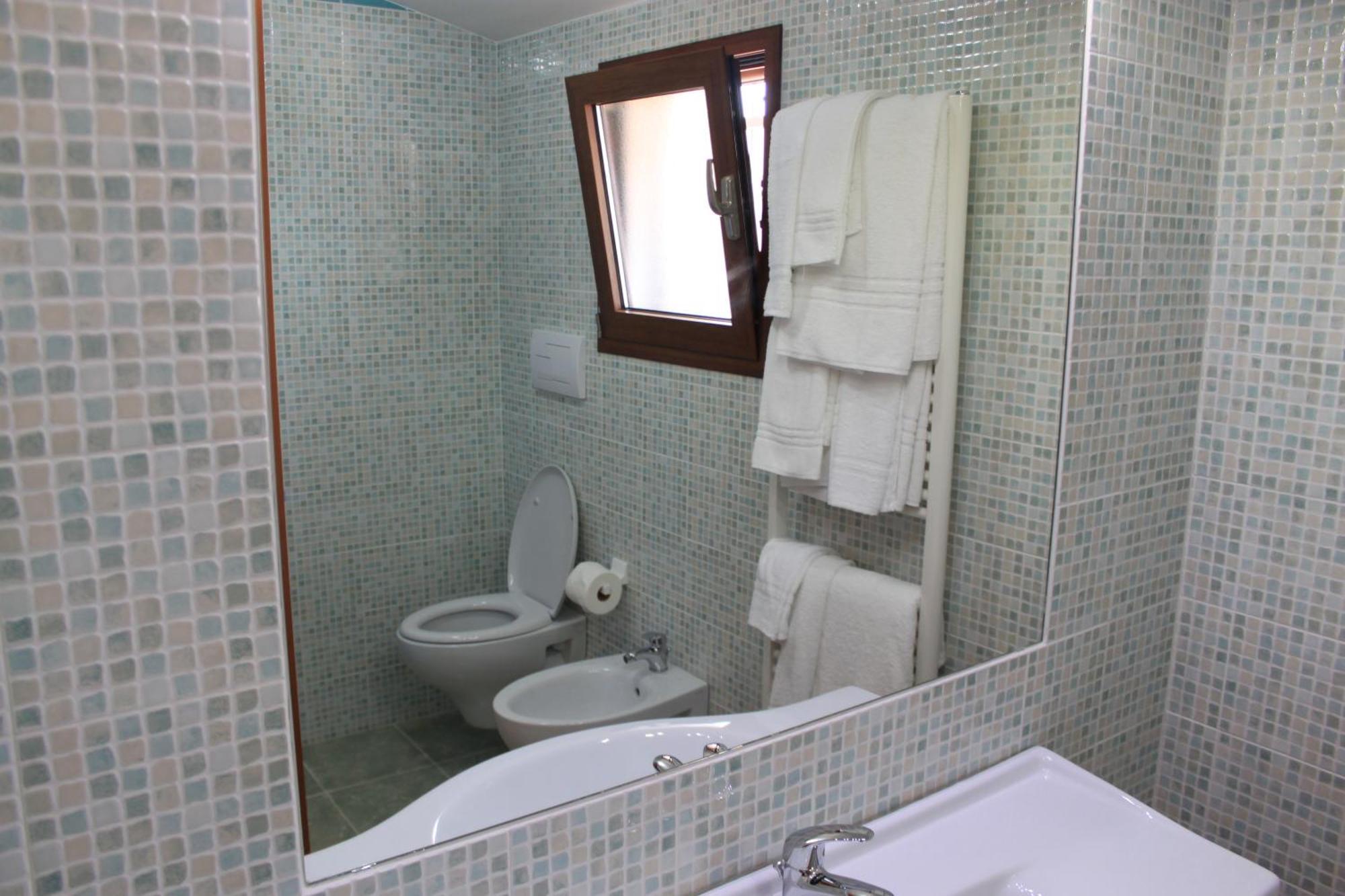 Borgo Cerasa Bed & Breakfast Весте Екстериор снимка