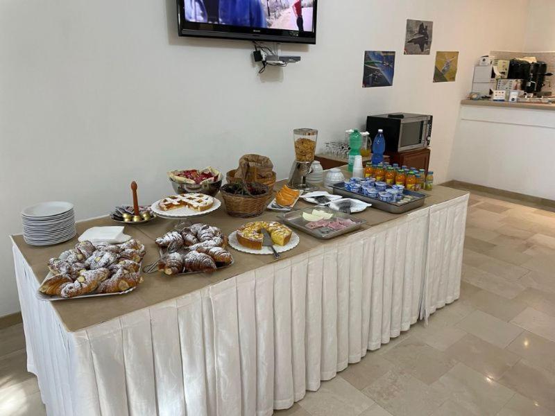 Borgo Cerasa Bed & Breakfast Весте Екстериор снимка